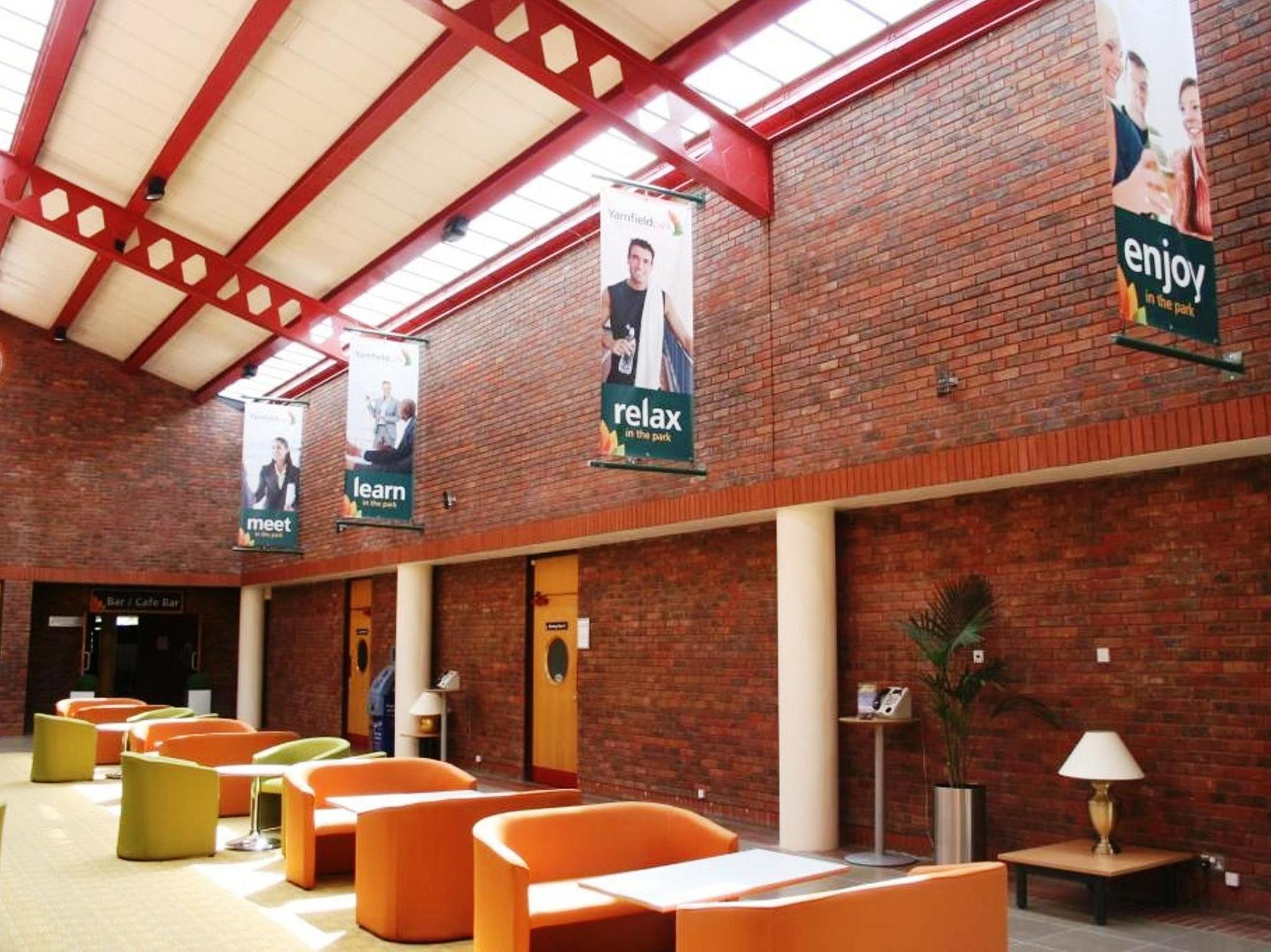 Yarnfield Park Training And Conference Centre Hotell Stone  Eksteriør bilde